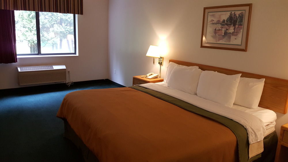 טאווס סיטי Bay Inn מראה חיצוני תמונה